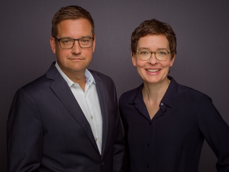 Die neue Doppelspitze der Haufe Group: Birte Hackenjos, CEO, und Harald Wagner, CFO (Foto: Hasselblad H6D)